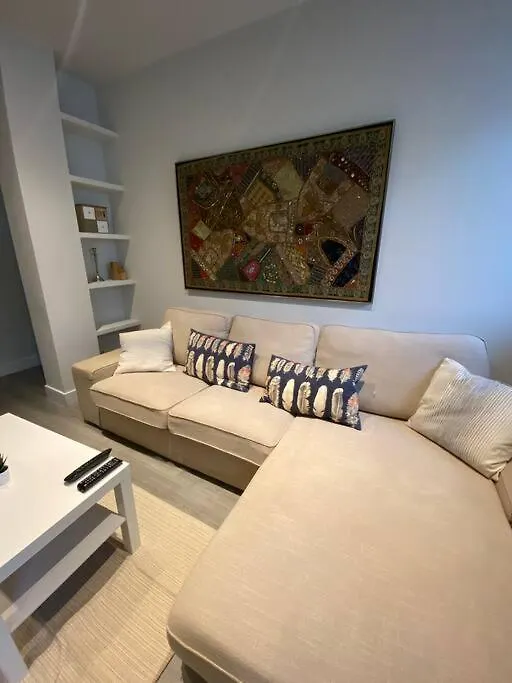 Centrico Y Moderno Apartamento En Bilbao Spain